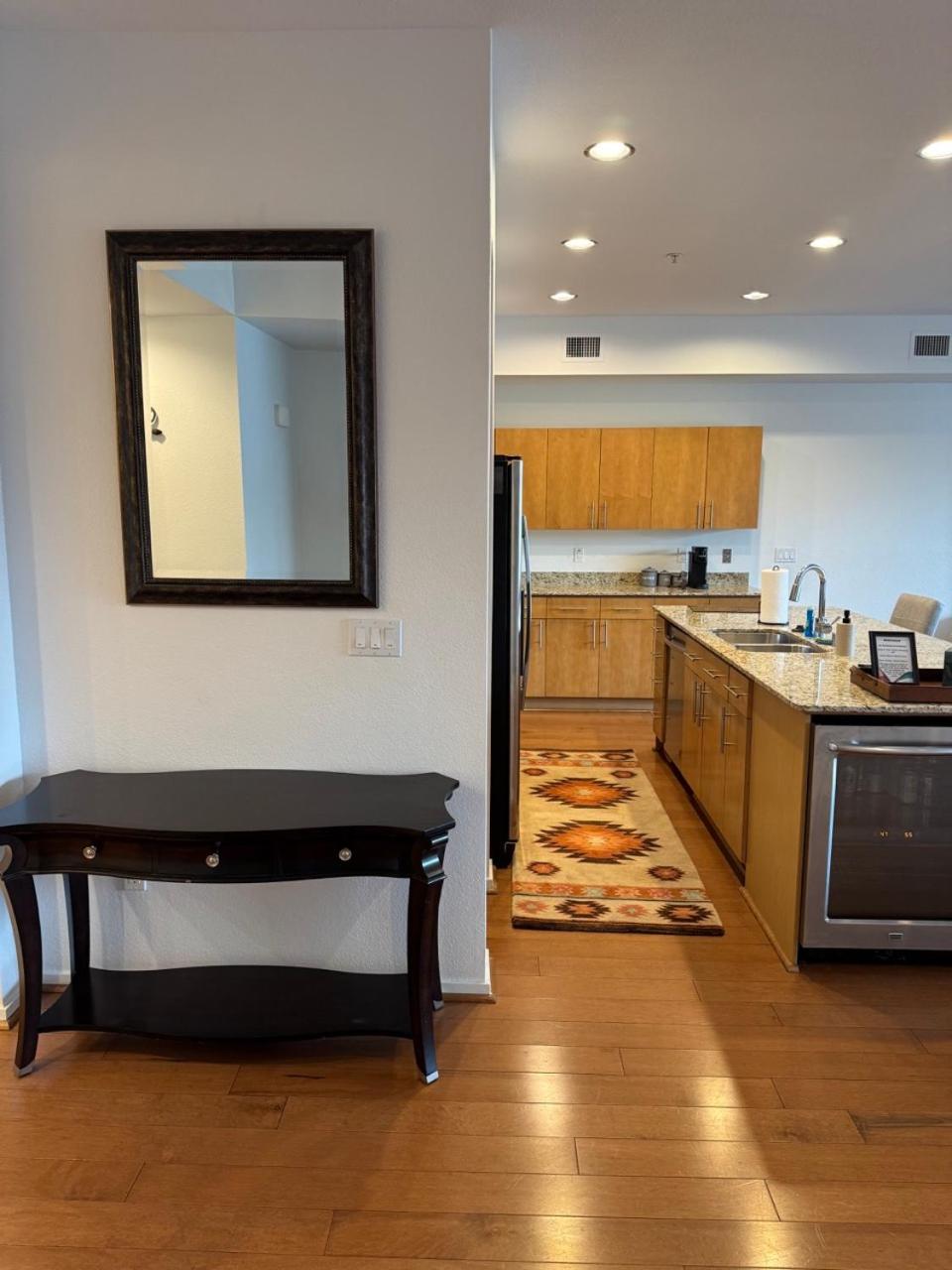 شقة Step Out To Historic Old Town Scottsdale 2 King/2Bath W/Pool المظهر الخارجي الصورة